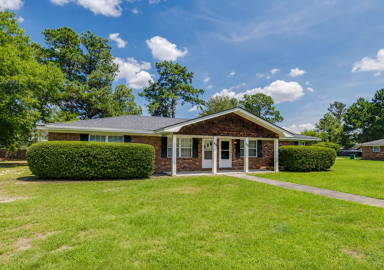 Newly Renovated 2BR/1BA Duplex in Springfield, GA! — Photo 1