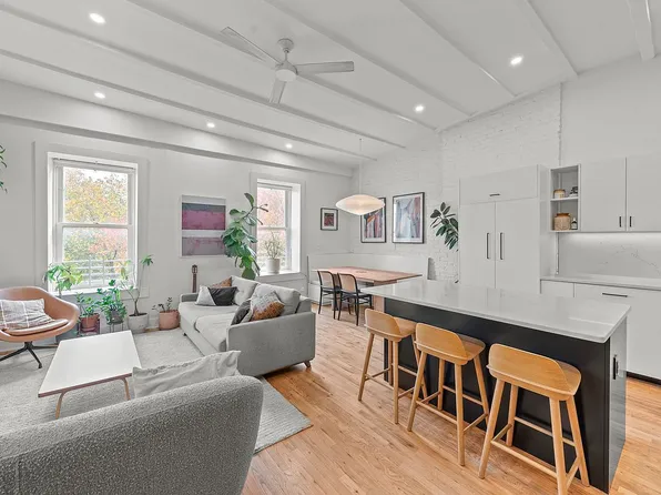 328 Clinton Ave APT 5, Brooklyn, NY 11205