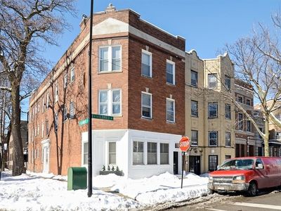 2700 N Mildred Ave #3, Chicago, IL, 60614