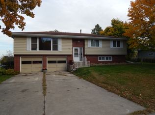 601 S Harrison St, Lake Mills, IA 50450