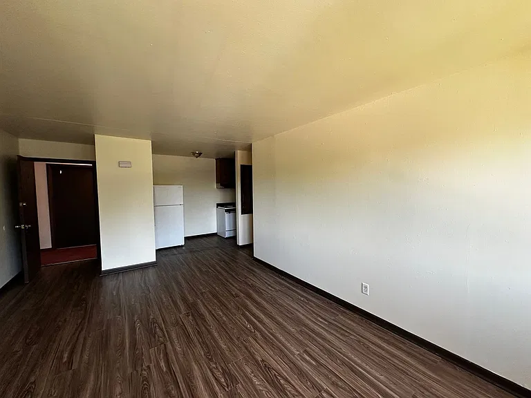 410 N Terrace St — Photo 3