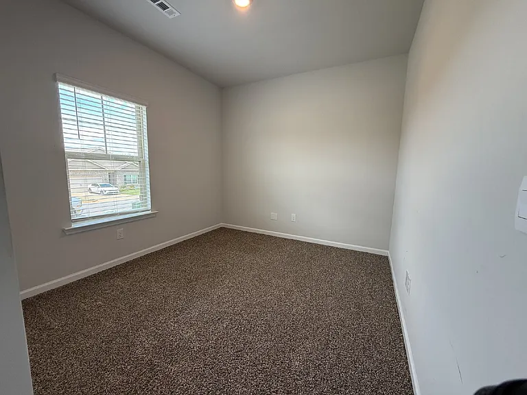 106 Settlement Dr — Photo 12