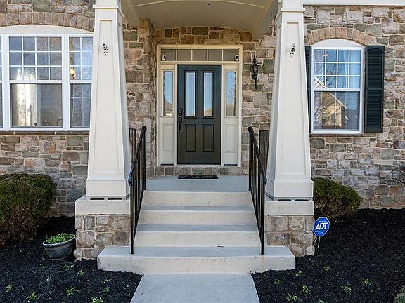 4th image of 6806 Sholes Ct