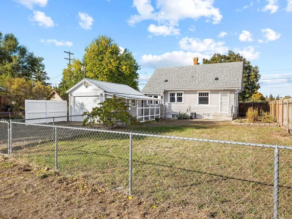 1602 W York Ave, Spokane, WA 99205