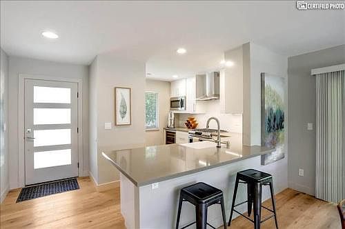 5th image of 3901 Hills Ct