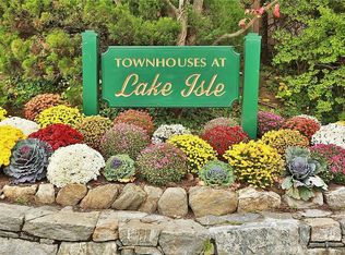 2 Waterside Close, Eastchester, NY 10709