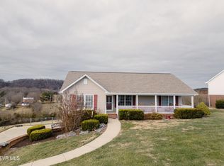 381 E Ridges Dr, Chuckey, TN 37641