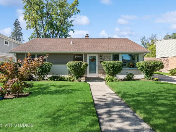 3N330 N Howard Ave, Elmhurst, IL 60126