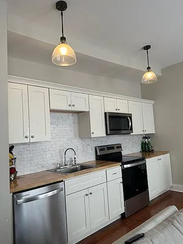 2027 E 5th St #4 — Photo 9