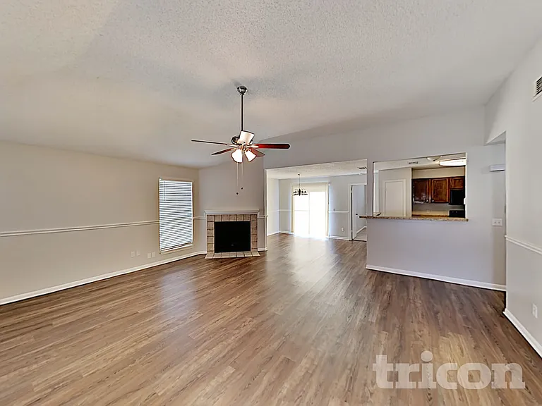 614 Rifleman Trl — Photo 2