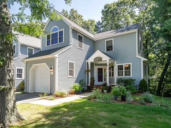15 Arbor Ct, Burlington, MA 01803