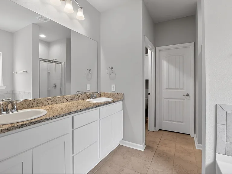 1708 Sawgrass Dr — Photo 14