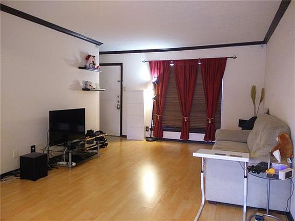 3rd image of 4525 Gilbert Ave APT 208