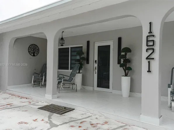1621 E 6th Ave, Hialeah, FL 33010