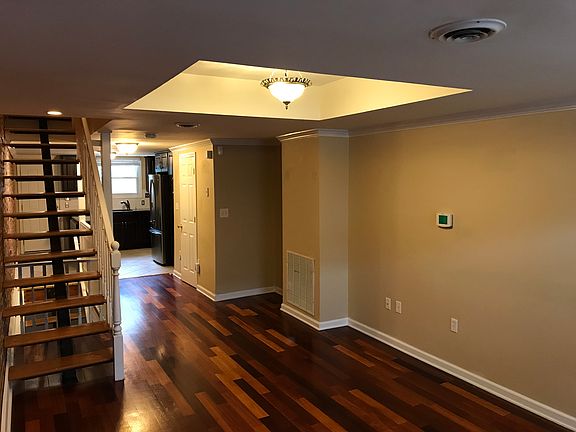 Living Room - Tray Ceiling