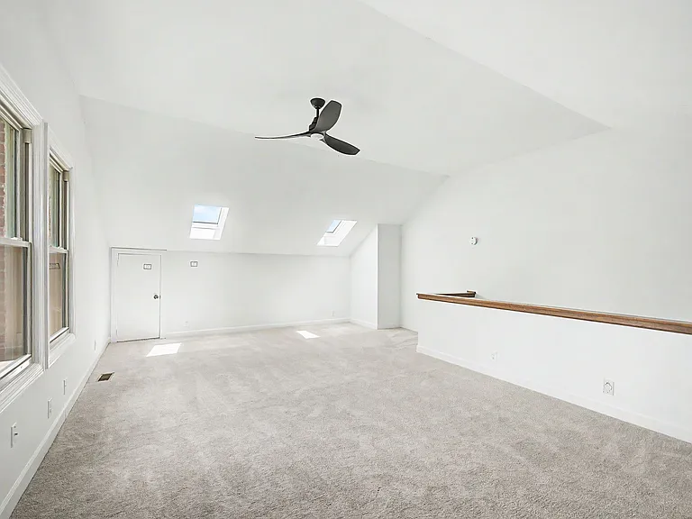 126 Forest Place Cir — Photo 43