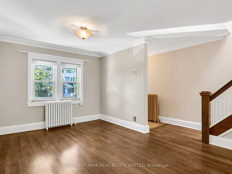 484 Merton St — Photo 8