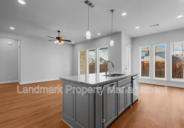 1824 Buckeye Ln — Photo 37