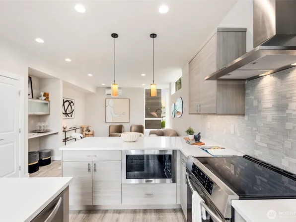9239 A 16th Avenue SW, Seattle, WA 98106