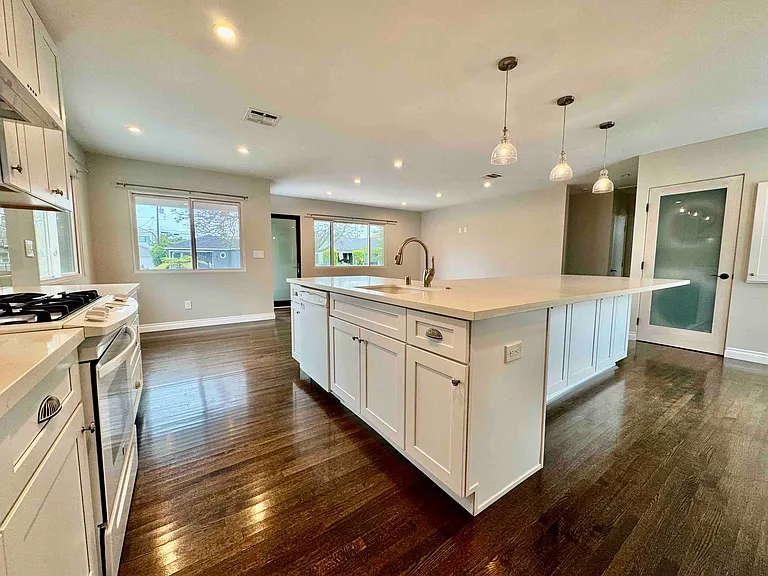 1512 Manzanita Ln — Photo 4