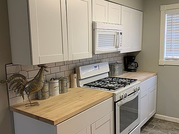 3rd image of 501 W Scharbauer Dr APT 29