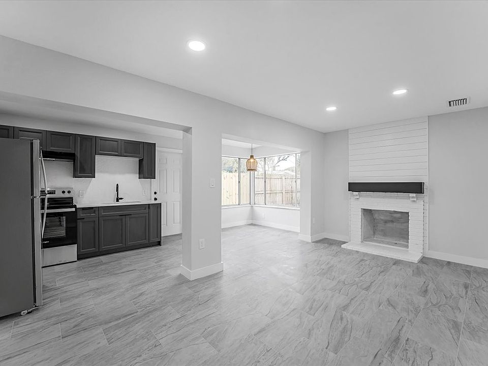 1st image of 113 Lincoln Ave #B