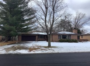 1450 Williamsburg Rd, Rockford, IL 61107