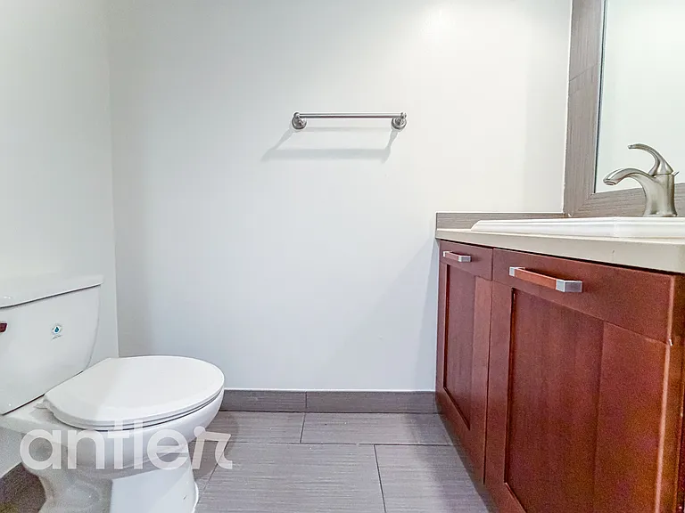 1241 S Sherbourne Dr #H104 — Photo 20