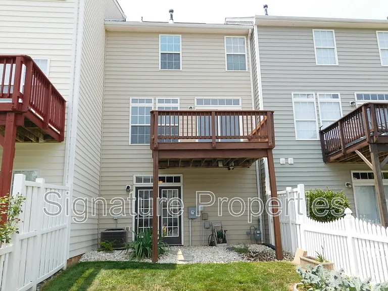 8197 Belton Cir — Photo 5
