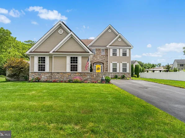12 Madeline Ln, Little Egg Harbor, NJ 08087