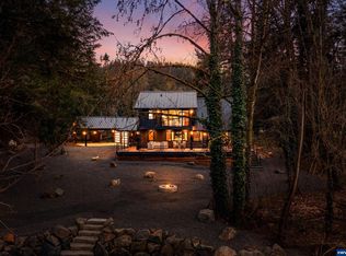 6057 Peaceful Ln NE, Silverton, OR 97381