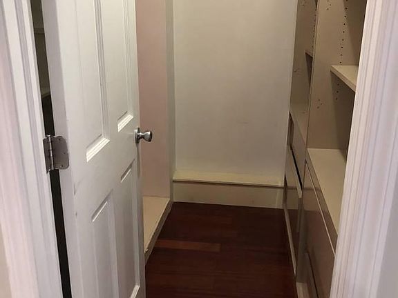 5th image of 110 Harrison Ave APT 1