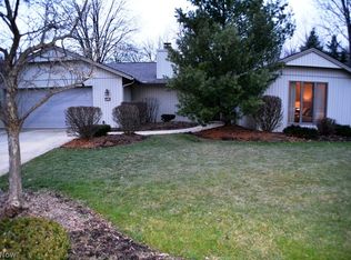10938 Sand Creek Cir, Strongsville, OH 44149