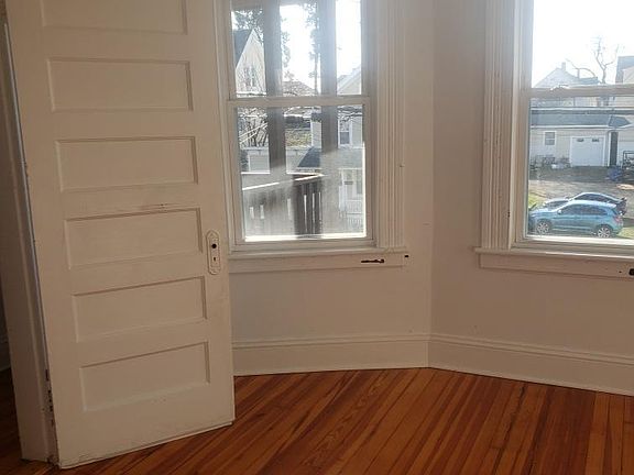 4th image of 1000 Hancock Ave Floor 2
