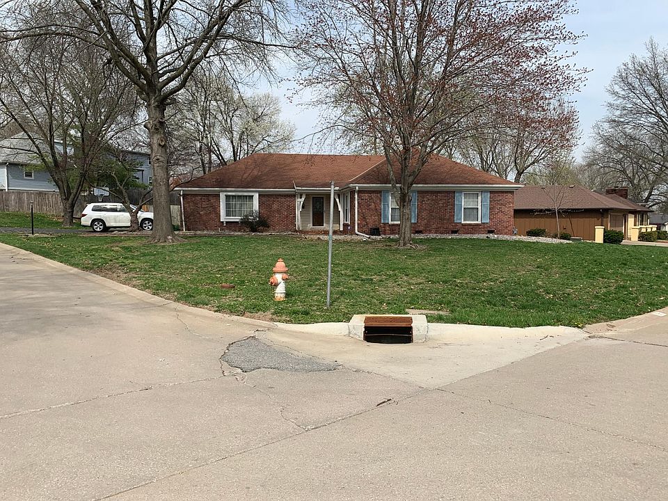1st image of 5105 Mockingbird Ln