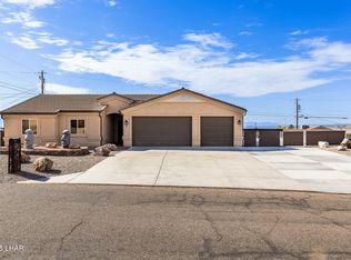 111 Opossum Dr, Lake Havasu City, AZ 86404