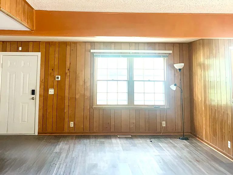 1902 Forney Dr NW — Photo 2