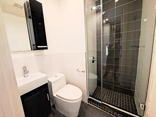 Rented by Friedman Mayer, LREB | media 24