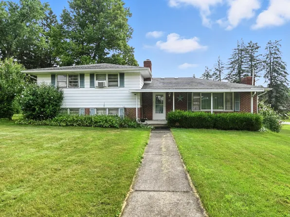 161 Hilltop Rd, Mansfield, OH 44906