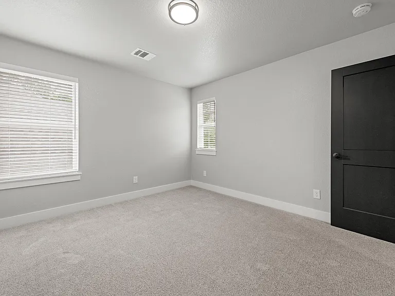 169 Forest Heights Ln — Photo 32