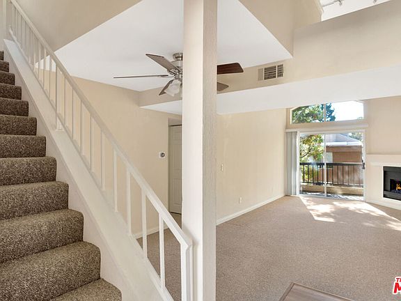 4th image of 21450 Burbank Blvd APT 302