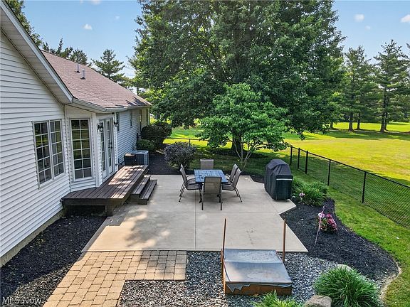 5th image of 13821 Chardon Windsor Rd