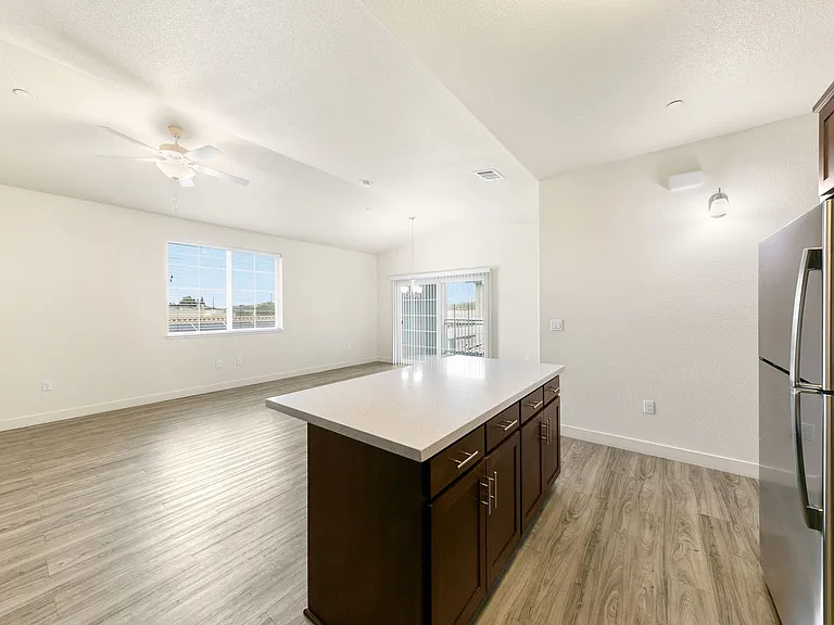 Luxe Ripon Apartments — Photo 13