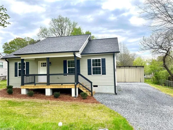 209 S 4th Ave, Mayodan, NC 27027