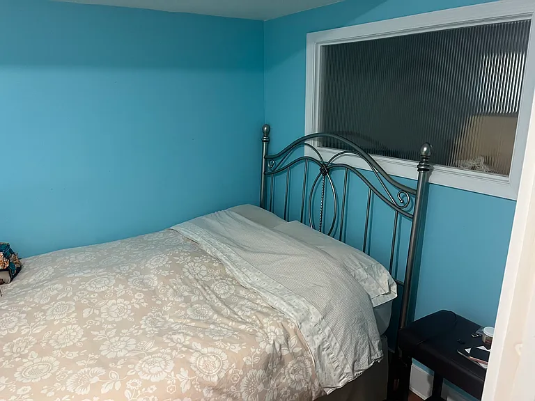 8010 Maple Ave — Photo 22