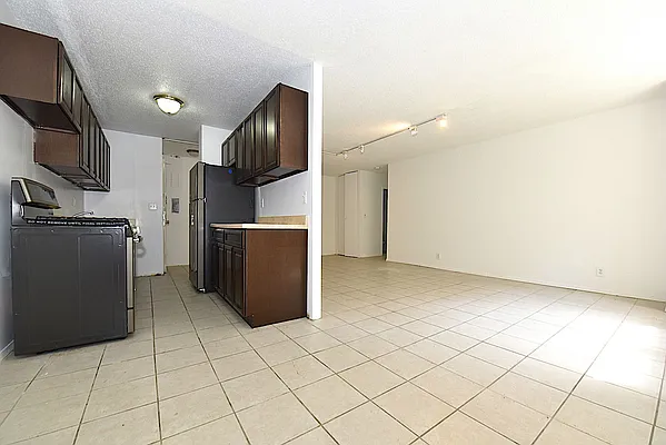 Rented by Keller Williams NYC | media 28