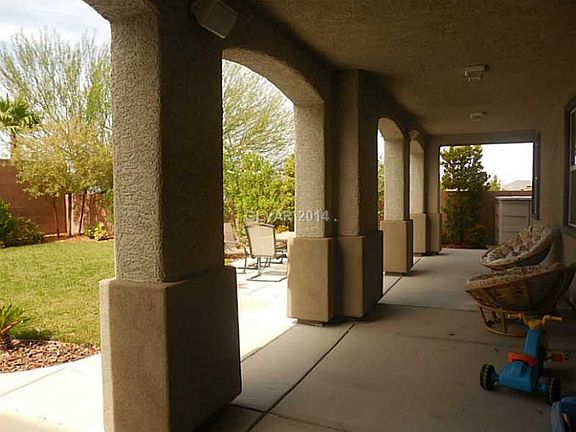 3rd image of 6 Archer Glen Ave
