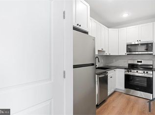 929 N 40th St #2F, Philadelphia, PA 19104