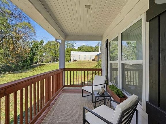 2nd image of 5637 Owens Dr