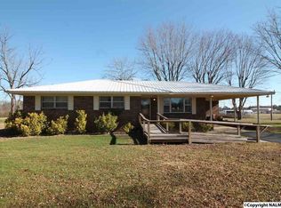 268 Williams St, Section, AL 35771